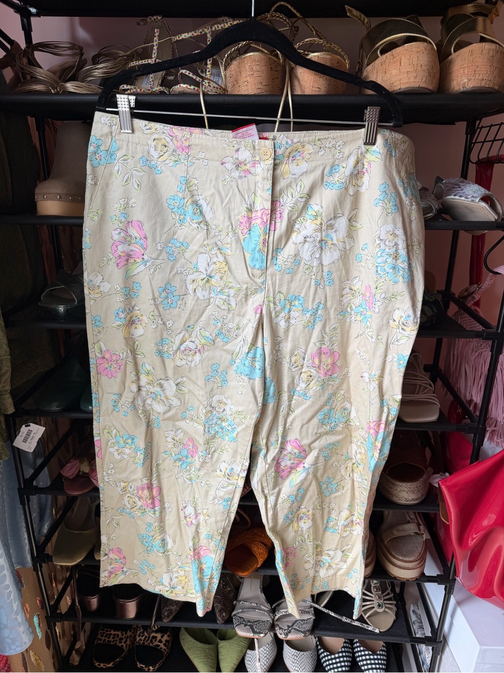 Oscar de la Renta Cream Crop Pants with Pastel Floral Print